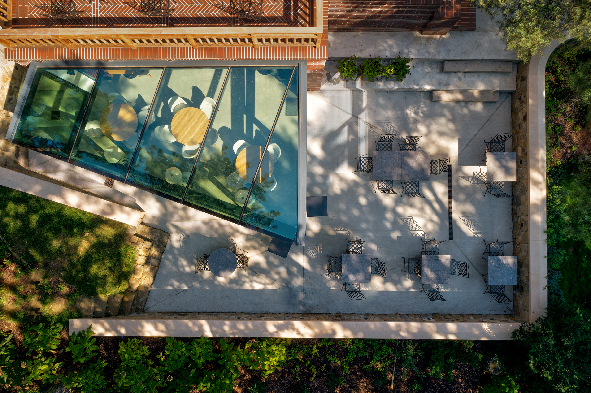 Zasklení zimní zahrady restaurace La Villa